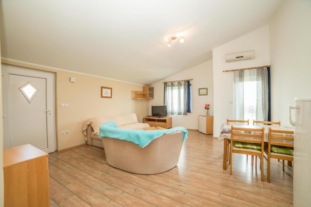 פאז'אנה Apartments Durda מראה חיצוני תמונה